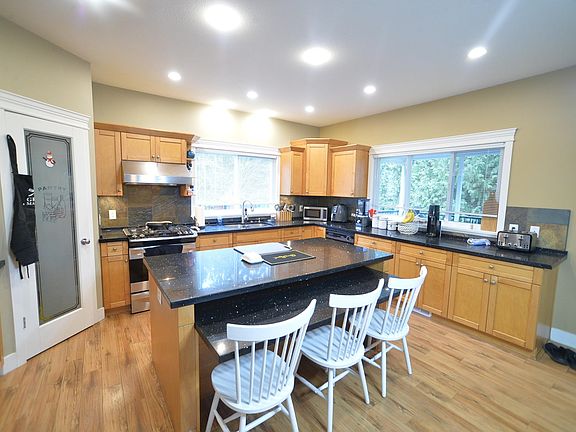 4th image of 23161 123rd Ave