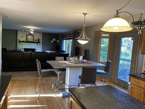 5th image of 17131 Dooneen Ave
