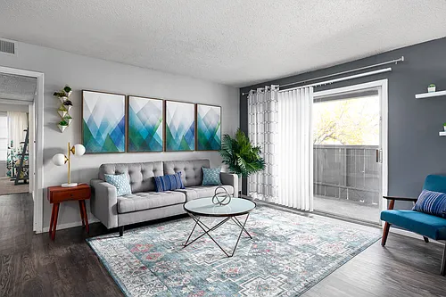 5300 NW Loop 410 Photo 1