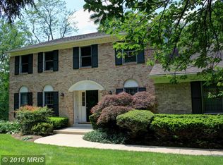 1286 Towlston Rd, Great Falls, VA 22066