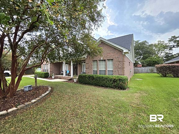 2nd image of 25391 Lakeland Dr