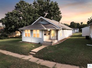 1102 E 16th St, Sedalia, MO 65301