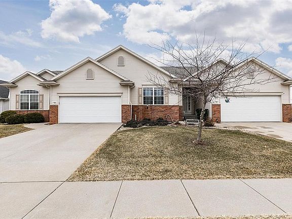 3rd image of 705 Stone Hedge Ct NW