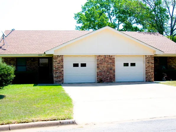 111A Willow Ln, Stephenville, TX 76401