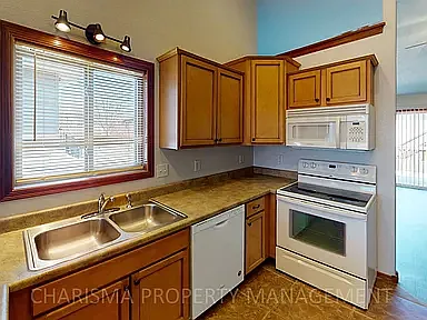 Dagny Townhomes — Photo 9