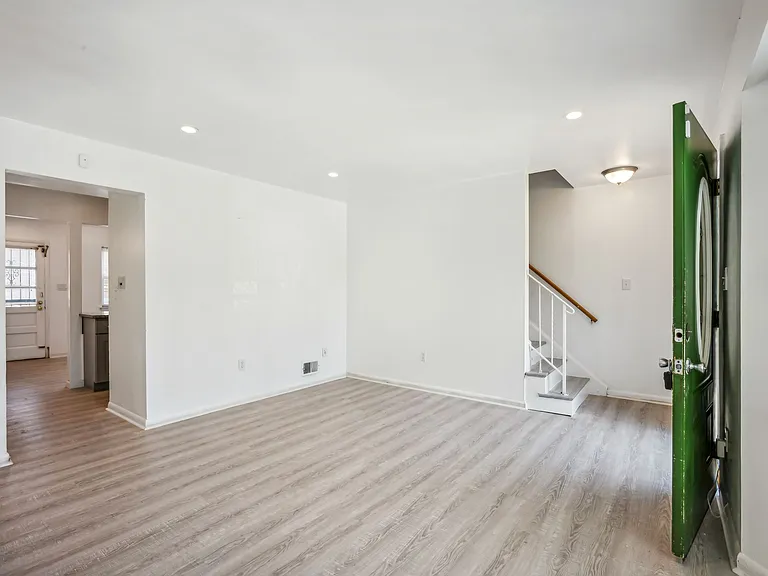 3019 Sunset Ln — Photo 4