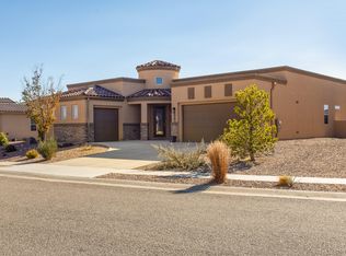 5624 Pikes Peak Loop NE, Rio Rancho, NM 87144
