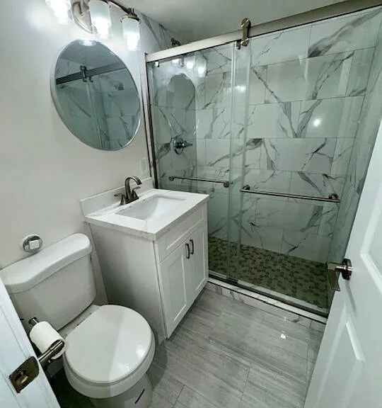2424 Ocean Park Blvd #8 — Photo 9