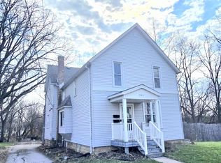 244 Burnham St, Lowell, IN