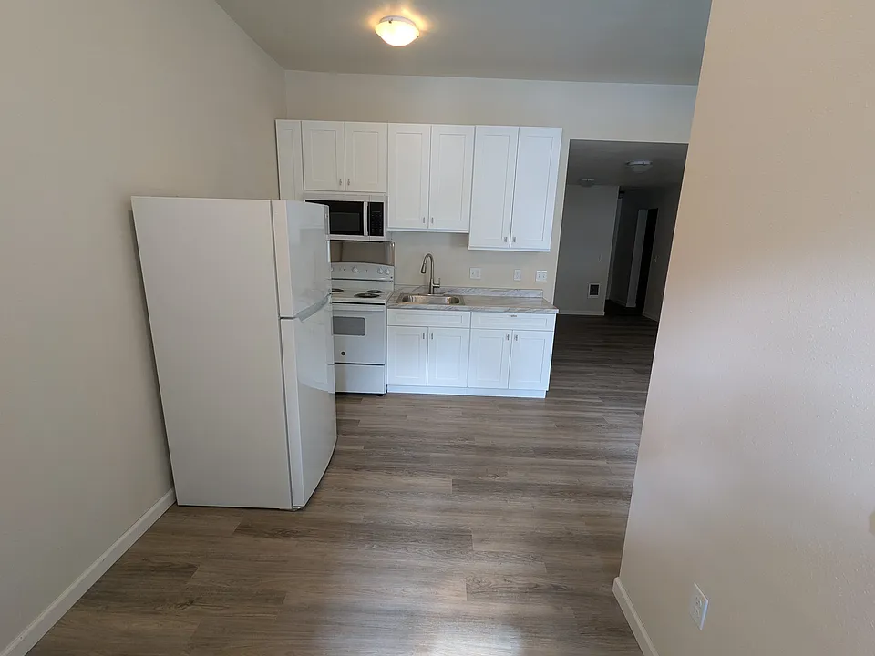 310 E Main St #2