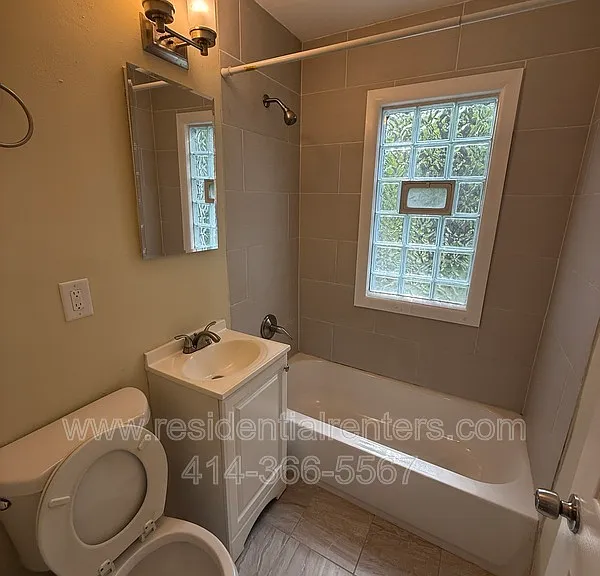 4703 N 45th St — Photo 10