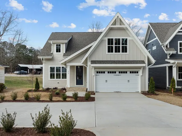 418 S Cross St, Youngsville, NC 27596