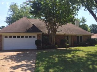 3950 Clubview Dr, Memphis, TN 38125