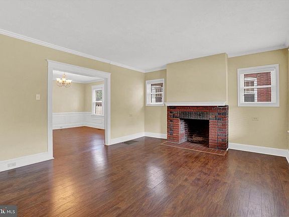 4th image of 655 Colonial Ave