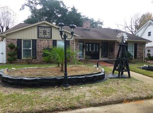 10551 Huntington Way Dr, Houston, TX 77099