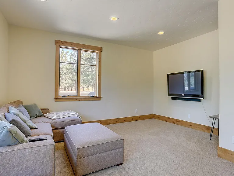 1789 NW Wild Rye Cir — Photo 23