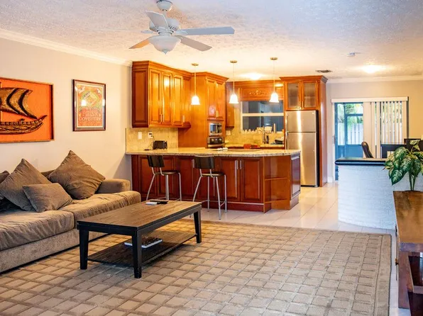 1546 NE 45th St #1, Fort Lauderdale, FL 33334