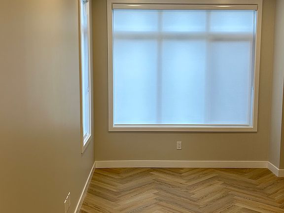 2nd image of 562 Seton Cir SE #401