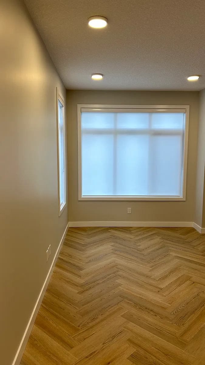 Building Photo - 562 Seton Cir SE #401
