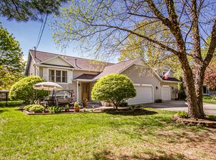 698 Coolidge Ave, Holland, MI