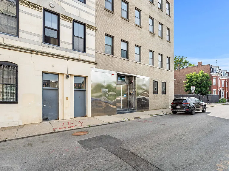 10 Williams St #33 — Photo 25