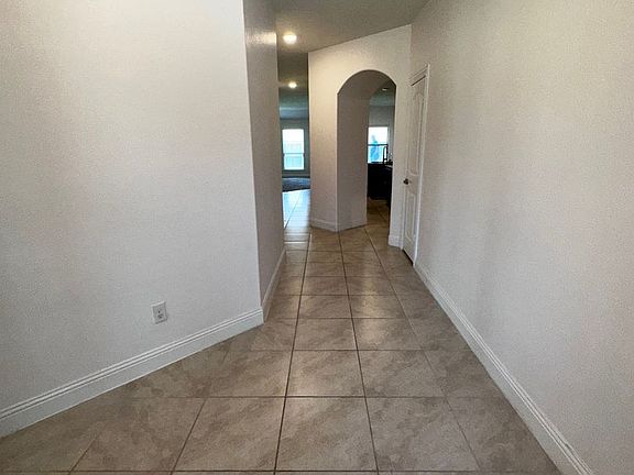 4th image of 3601 Bastrop St