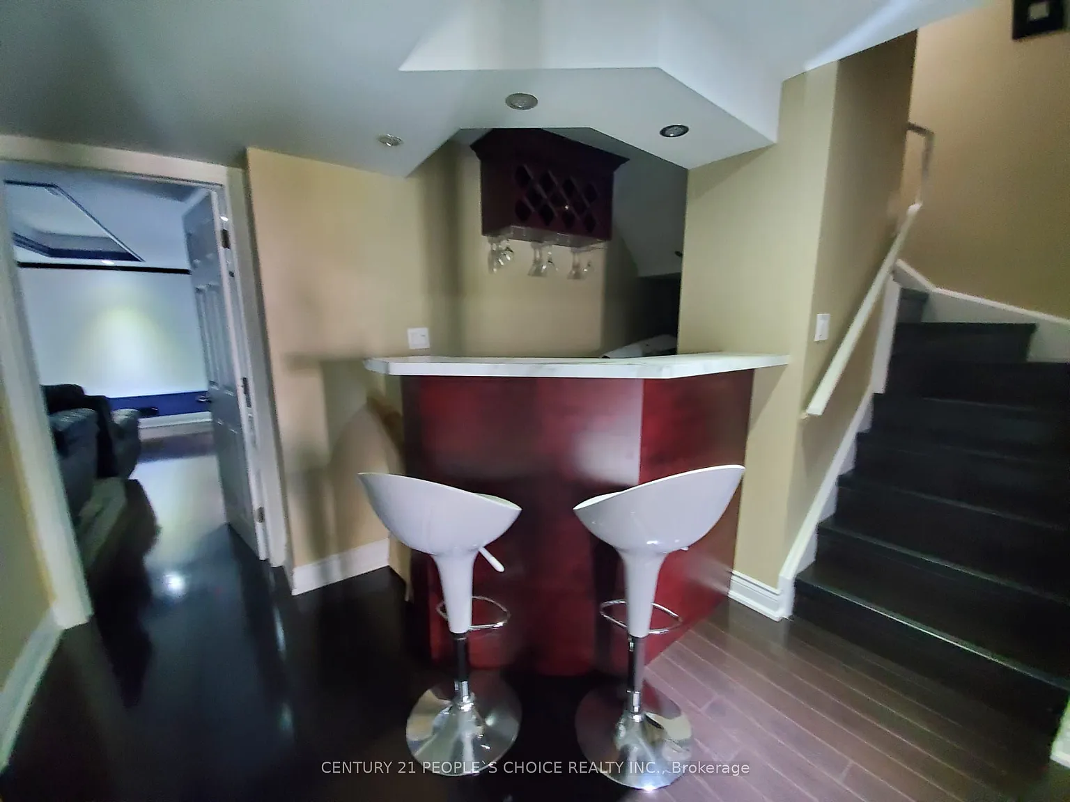 2 bed, $1,900 — Photo 4