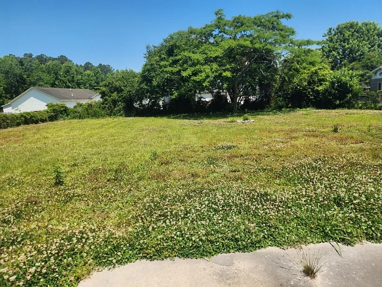 210 Rivershore Dr — Photo 29