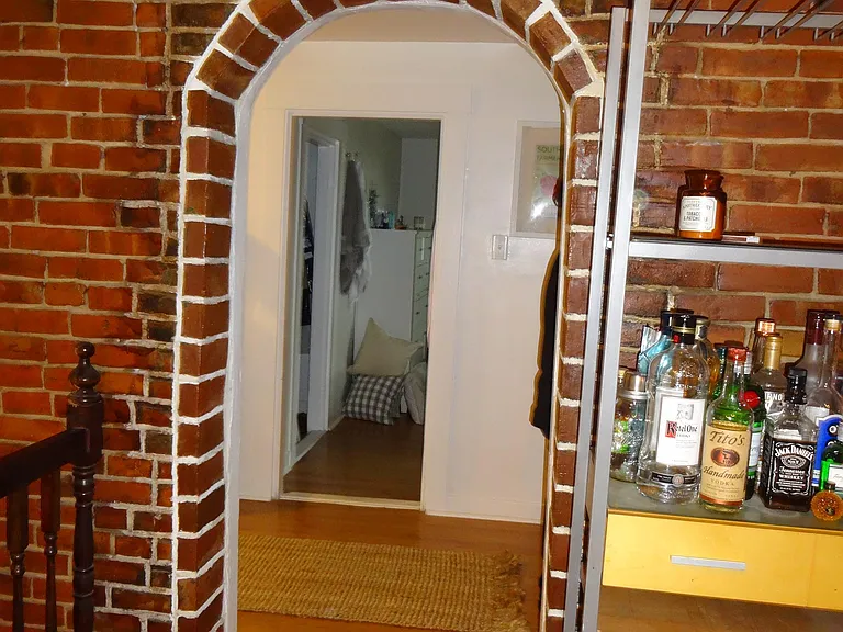 447 W Broadway #3 — Photo 6