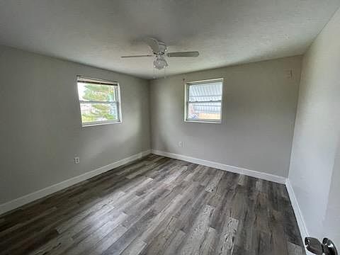 5th image of 3811 Beechwood Dr