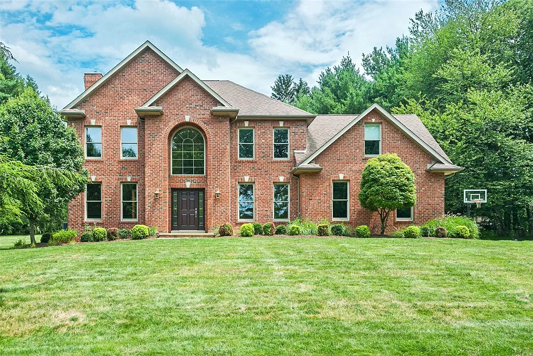 3915 Hickory Hill Rd photo 1