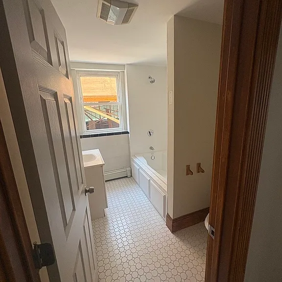 220 Magnolia St #1 — Photo 4