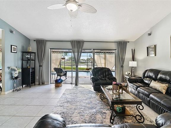 5th image of 12108 Medan Ct