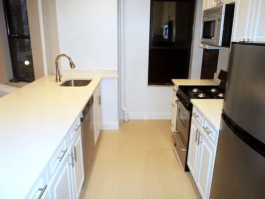 Rented by Sky Management | media 49