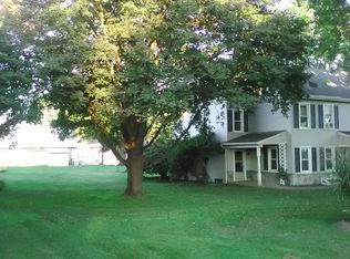 229 Turtle Hill Rd, Ephrata, PA 17522