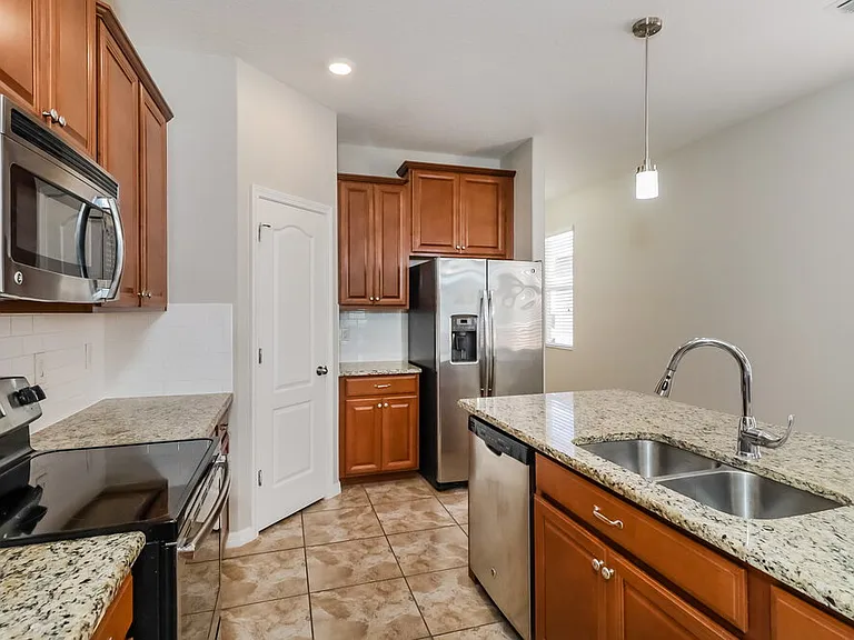 11622 Lake Blvd — Photo 9