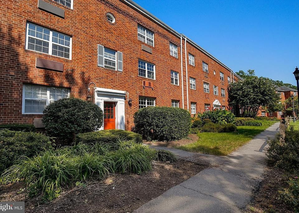 1st image of 1612 W Abingdon Dr APT 201