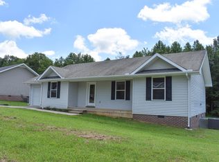 521 Forrest Cove Ln NW, Cookeville, TN 38501