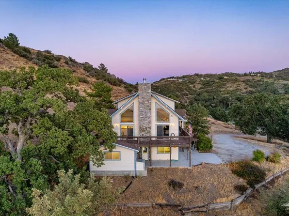 24145 Jacaranda Dr, Tehachapi, CA 93561