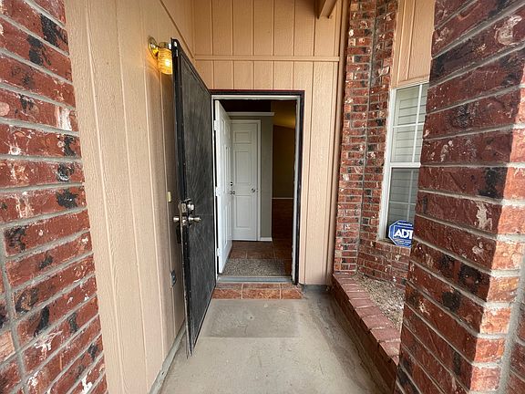 2nd image of 3621 Trina Pl