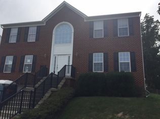 67 Brearly Dr, Sicklerville, NJ 08081