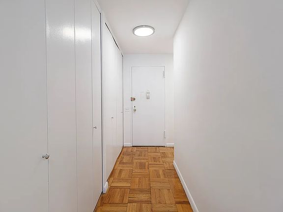 3rd image of 270 Clarkson Ave #425