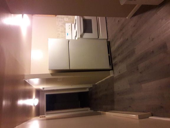 3rd image of 644 S Concord St