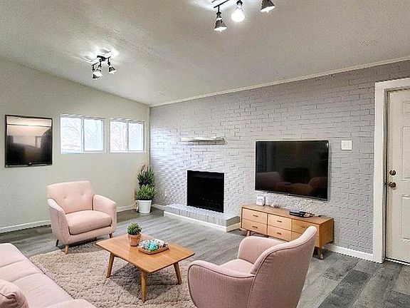 2nd image of 8301 Pepperidge Dr