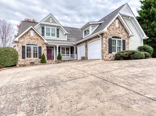 15187 Big Knob Rd, Bristol, VA 24202