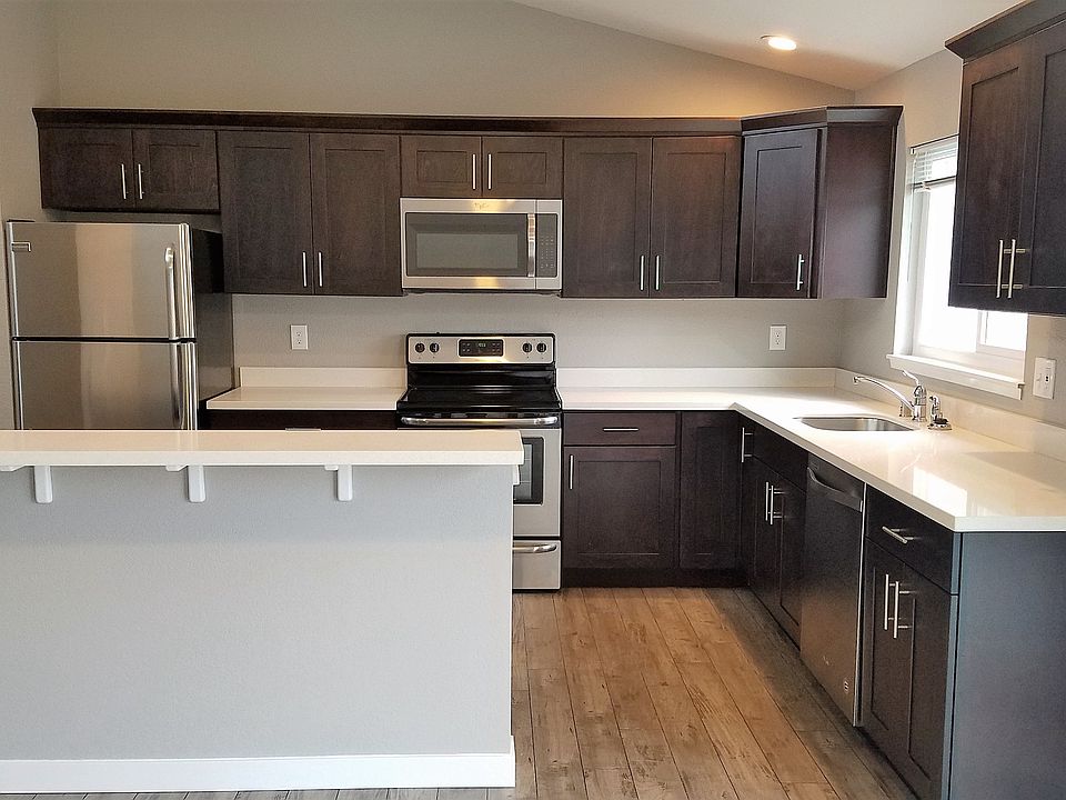 1st image of 4040 7th Ave NE APT 405