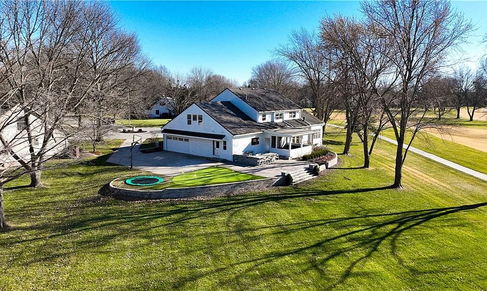 12712 Pembroke Ln, Leawood, KS 66209 Zillow