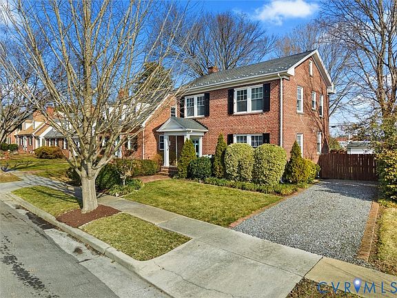2nd image of 4512 Fitzhugh Ave