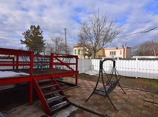 6113 55th St #1L, Maspeth, NY 11378