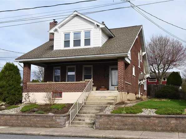 165 Northampton St, Hellertown, PA 18055